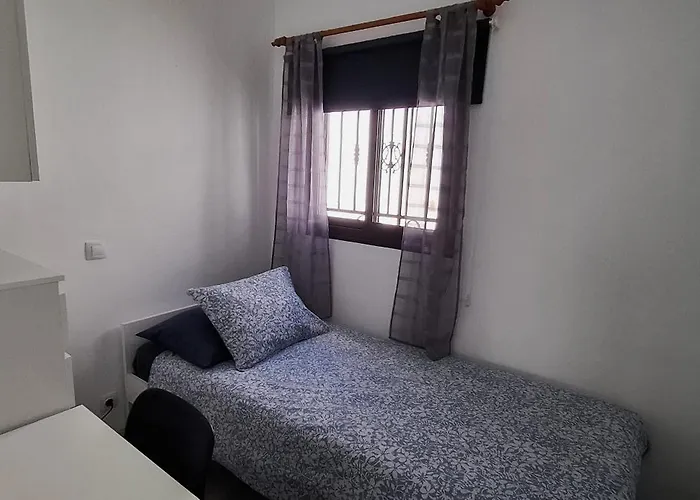 Corner, A Un Paso De La Playa!